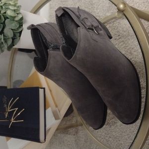 Gray Sonoma suede booties